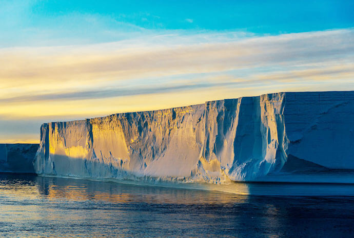 Weddell Sea & Larsen Ice Shelf in Luxury – 13 Days
